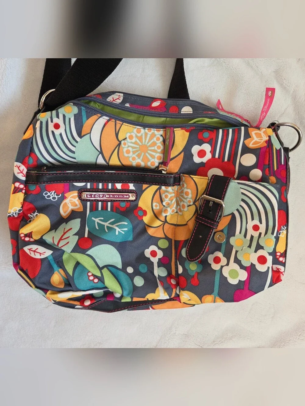 Vintage Lily Bloom Crossbody Hobo - Picture 7 of 7